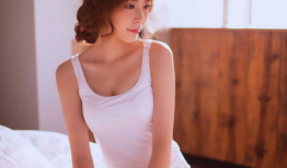 美女床上诱惑视频,揭秘美女床上私密瞬间